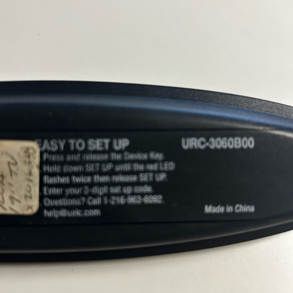ONE FOR ALL Vintage All in One Remite Control TV DVD VCR Remote - Picture 3 of 3
